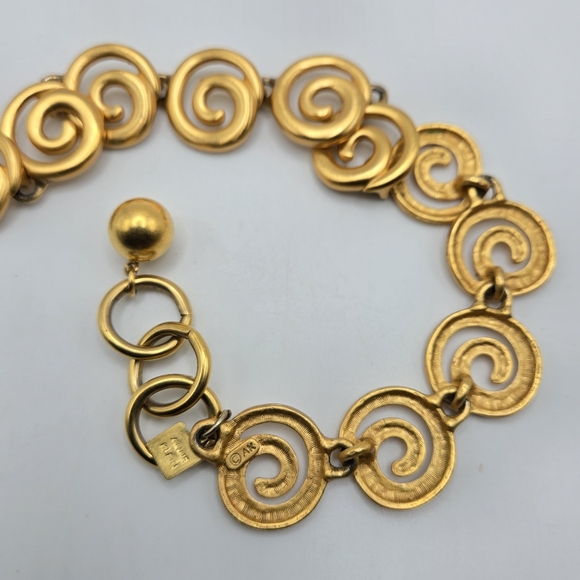 Ann Klein Choker Necklace Goldtone Chunky Swirl 1980s Mogul Mobwife Lion Vintage - Picture 5 of 6